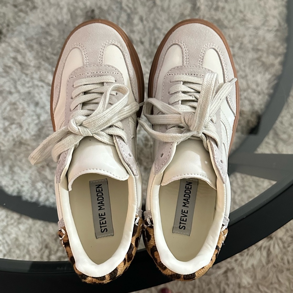 Steve Madden sneakers